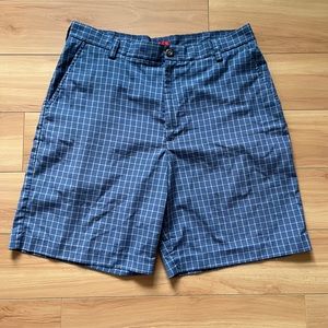 Blue Checker Print Izod Men’s Shorts, Size 34